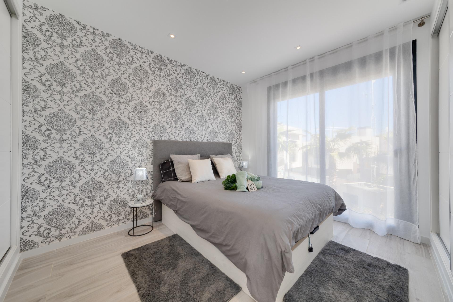 For sale - 3 Bedroom 2 Bathroom villa in Lomas De Cabo Roig -  - Alicante