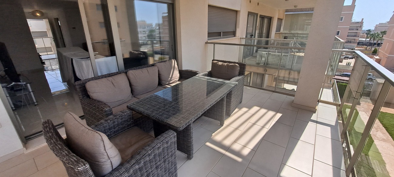 For sale - 2 Bedroom 2 Bathroom Apartment in Los Dolses - Villamartin  - Alicante