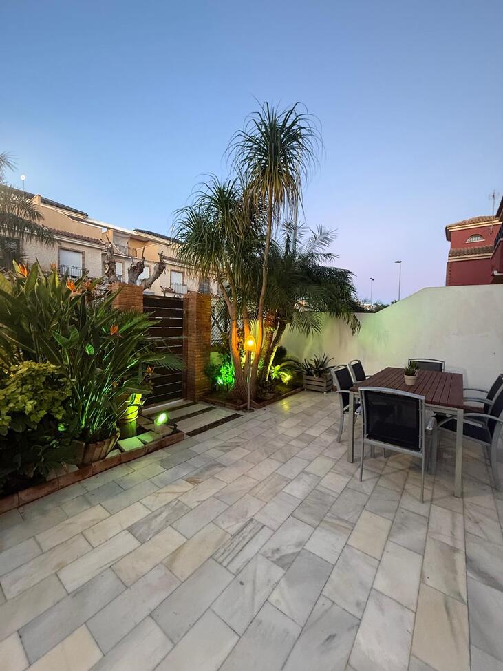 For sale - 4 Bedroom 2 Bathroom Semi Detached in Torre de La Horadada - Costa Blanca  - Alicante