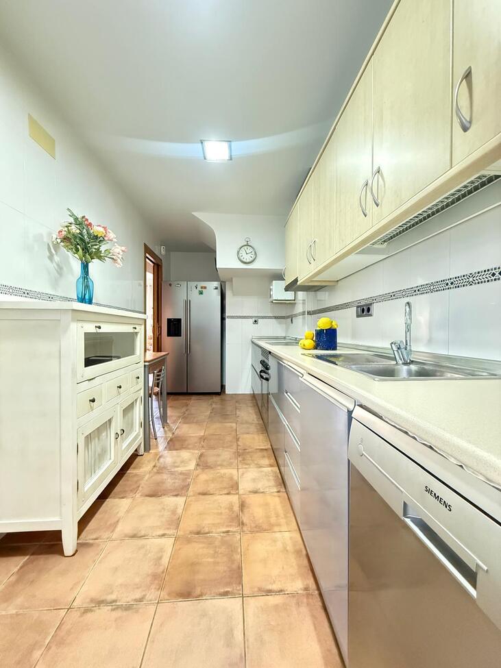 For sale - 4 Bedroom 2 Bathroom Semi Detached in Torre de La Horadada - Costa Blanca  - Alicante