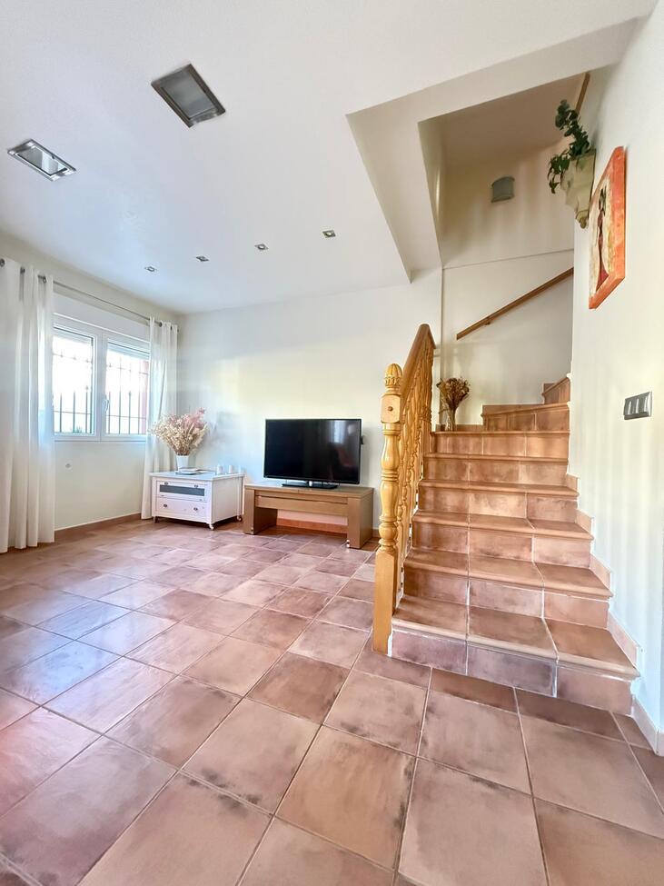 For sale - 4 Bedroom 2 Bathroom Semi Detached in Torre de La Horadada - Costa Blanca  - Alicante