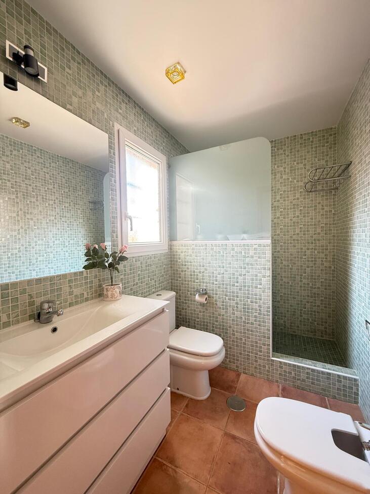 For sale - 4 Bedroom 2 Bathroom Semi Detached in Torre de La Horadada - Costa Blanca  - Alicante