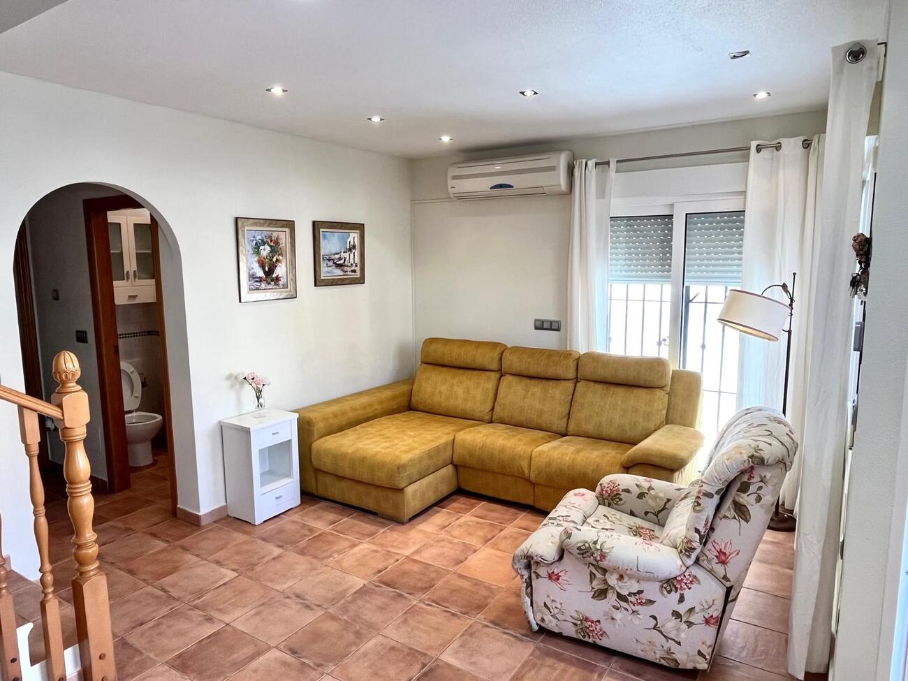 For sale - 4 Bedroom 2 Bathroom Semi Detached in Torre de La Horadada - Costa Blanca  - Alicante