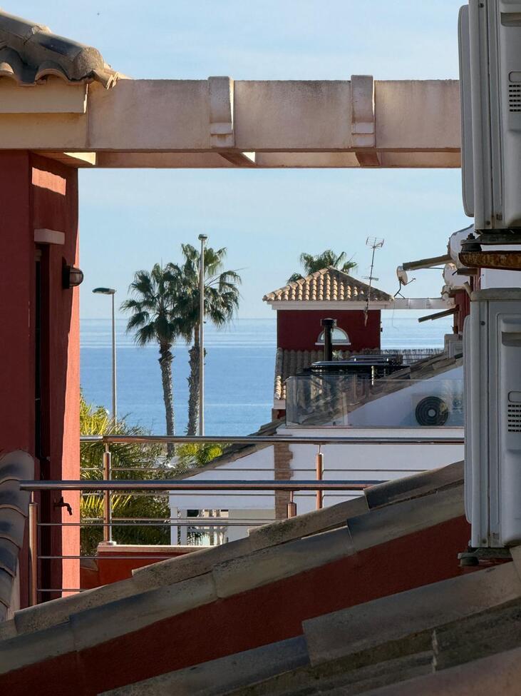 For sale - 4 Bedroom 2 Bathroom Semi Detached in Torre de La Horadada - Costa Blanca  - Alicante