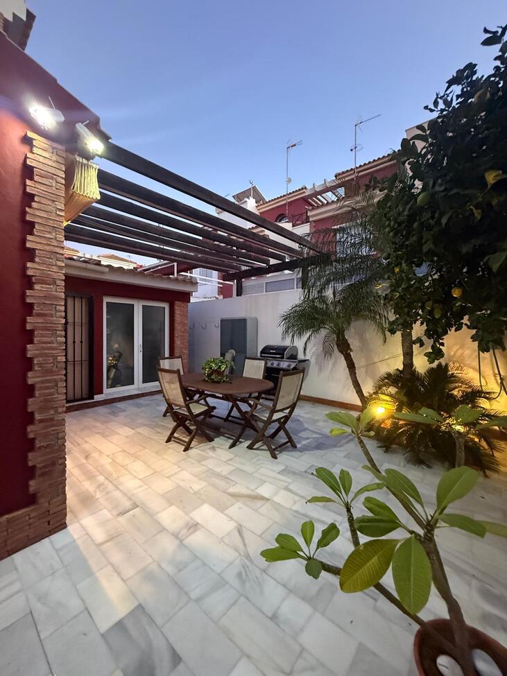 For sale - 4 Bedroom 2 Bathroom Semi Detached in Torre de La Horadada - Costa Blanca  - Alicante