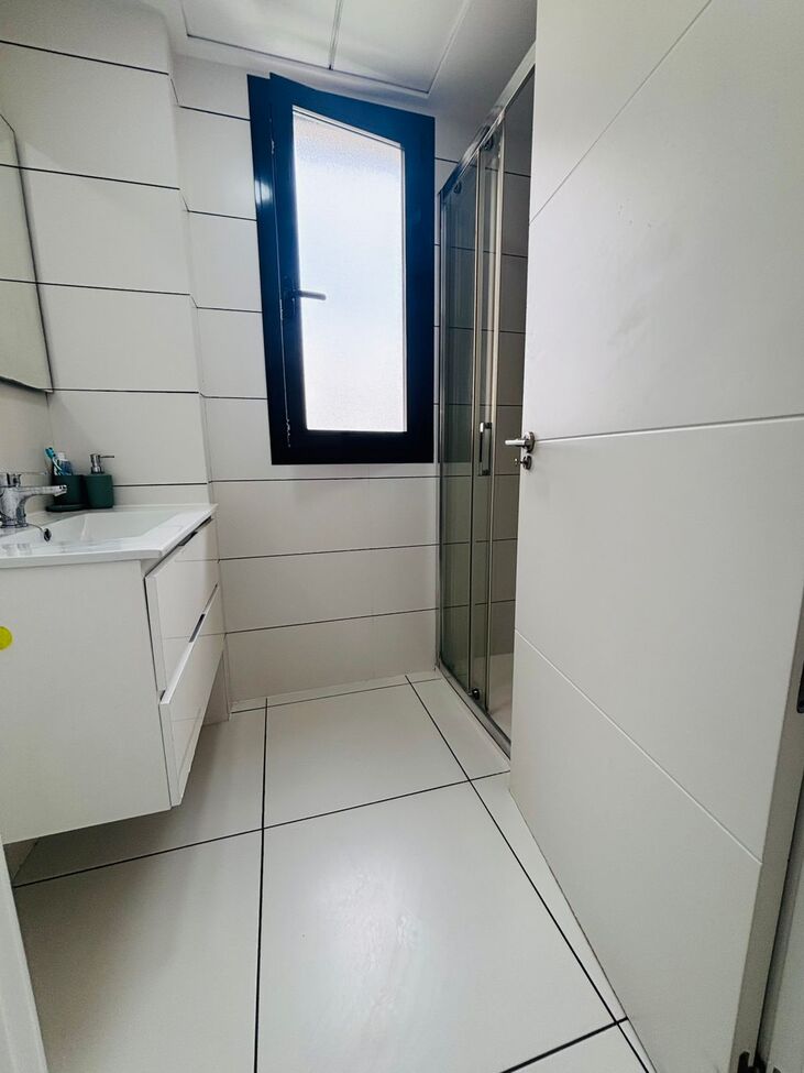 For sale - 2 Bedroom 2 Bathroom Apartment in Villamartin -  - Alicante