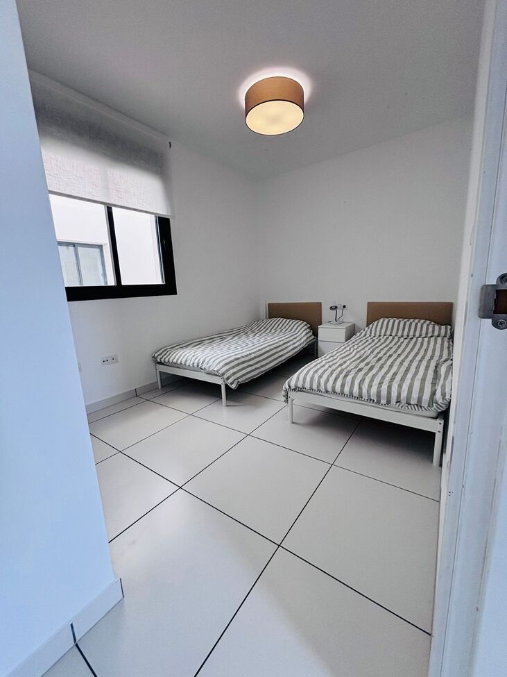 For sale - 2 Bedroom 2 Bathroom Apartment in Villamartin -  - Alicante