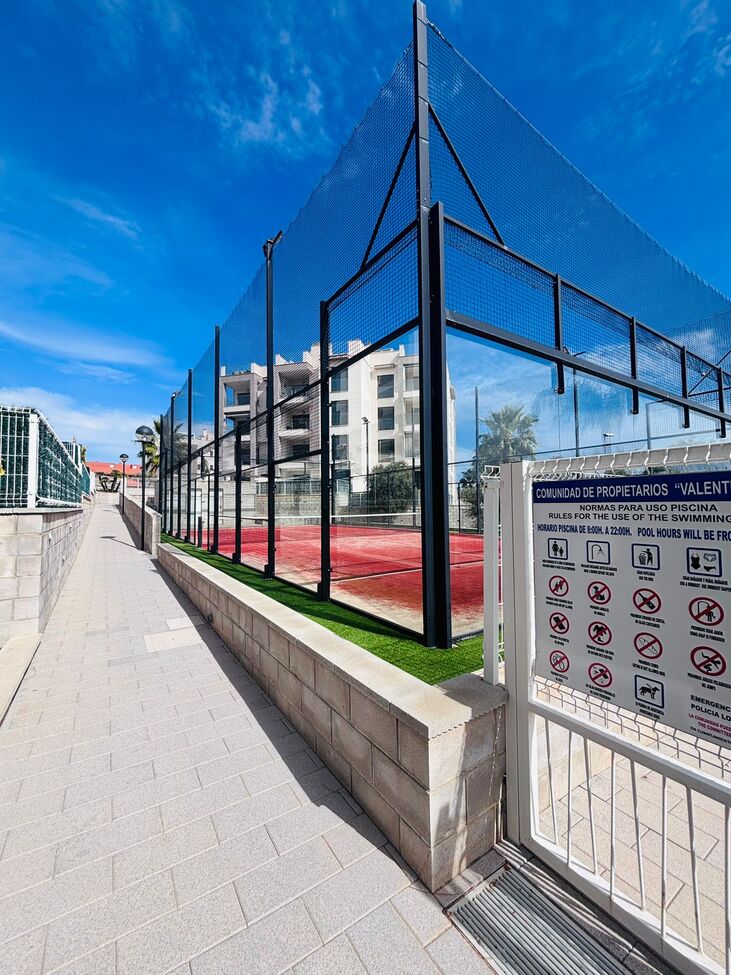 For sale - 2 Bedroom 2 Bathroom Apartment in Villamartin -  - Alicante