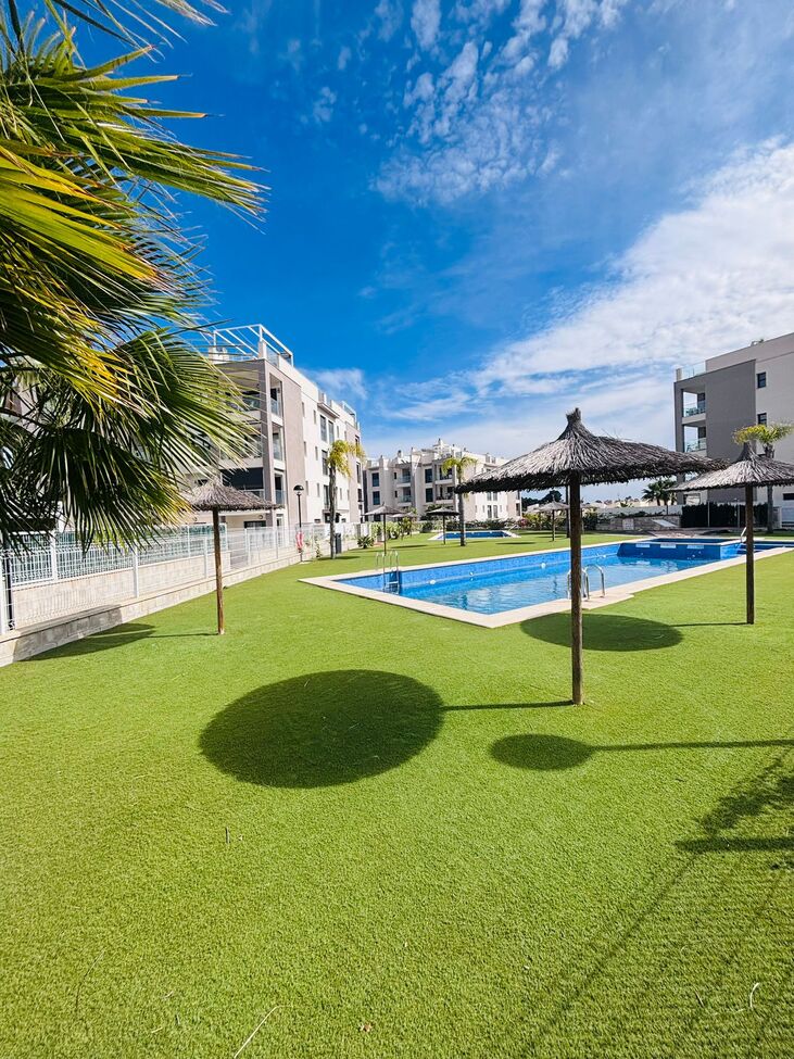For sale - 2 Bedroom 2 Bathroom Apartment in Villamartin -  - Alicante