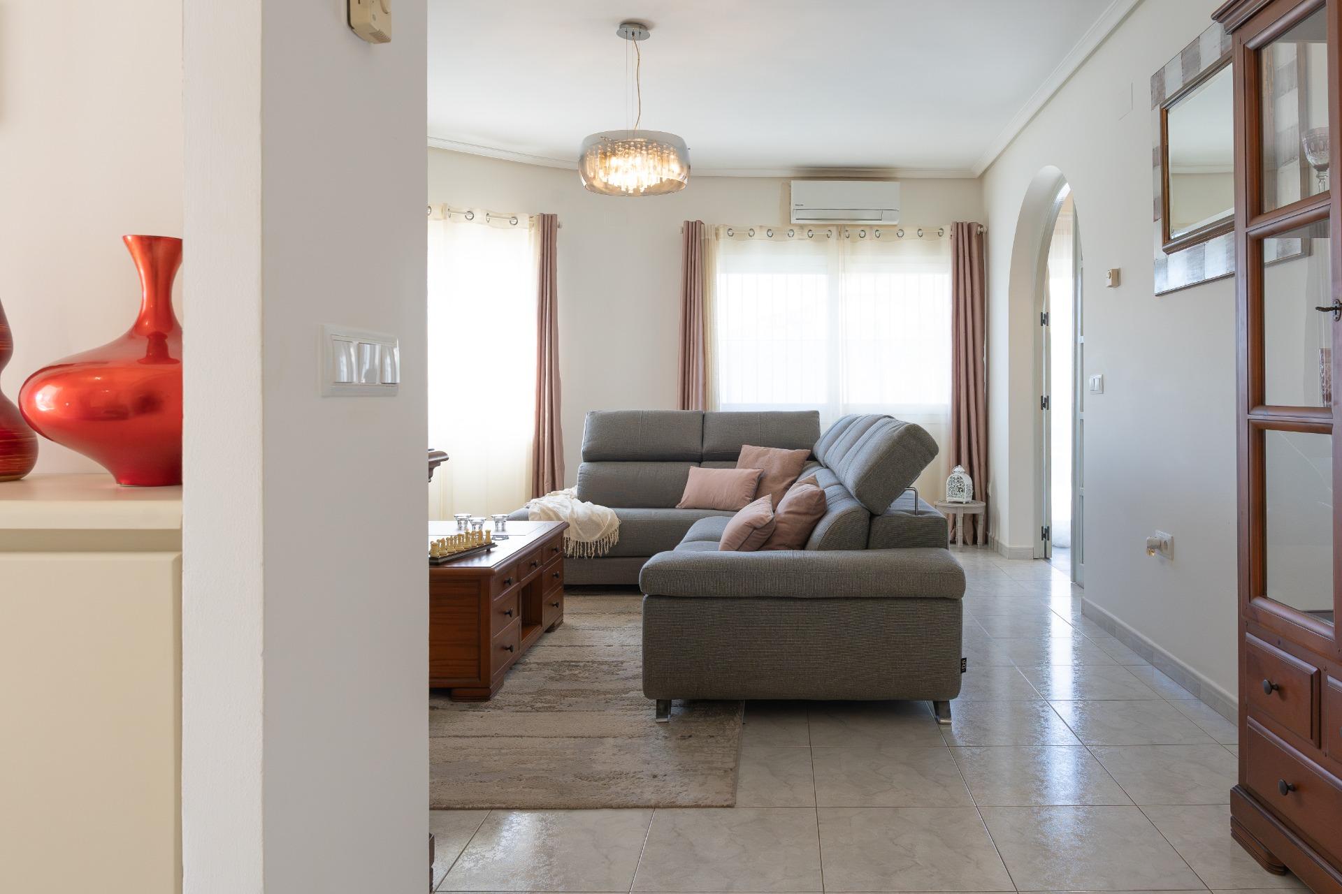 For sale - 3 Bedroom 3 Bathroom Villa in Playa Flamenca - Playa Flamenca  - Alicante