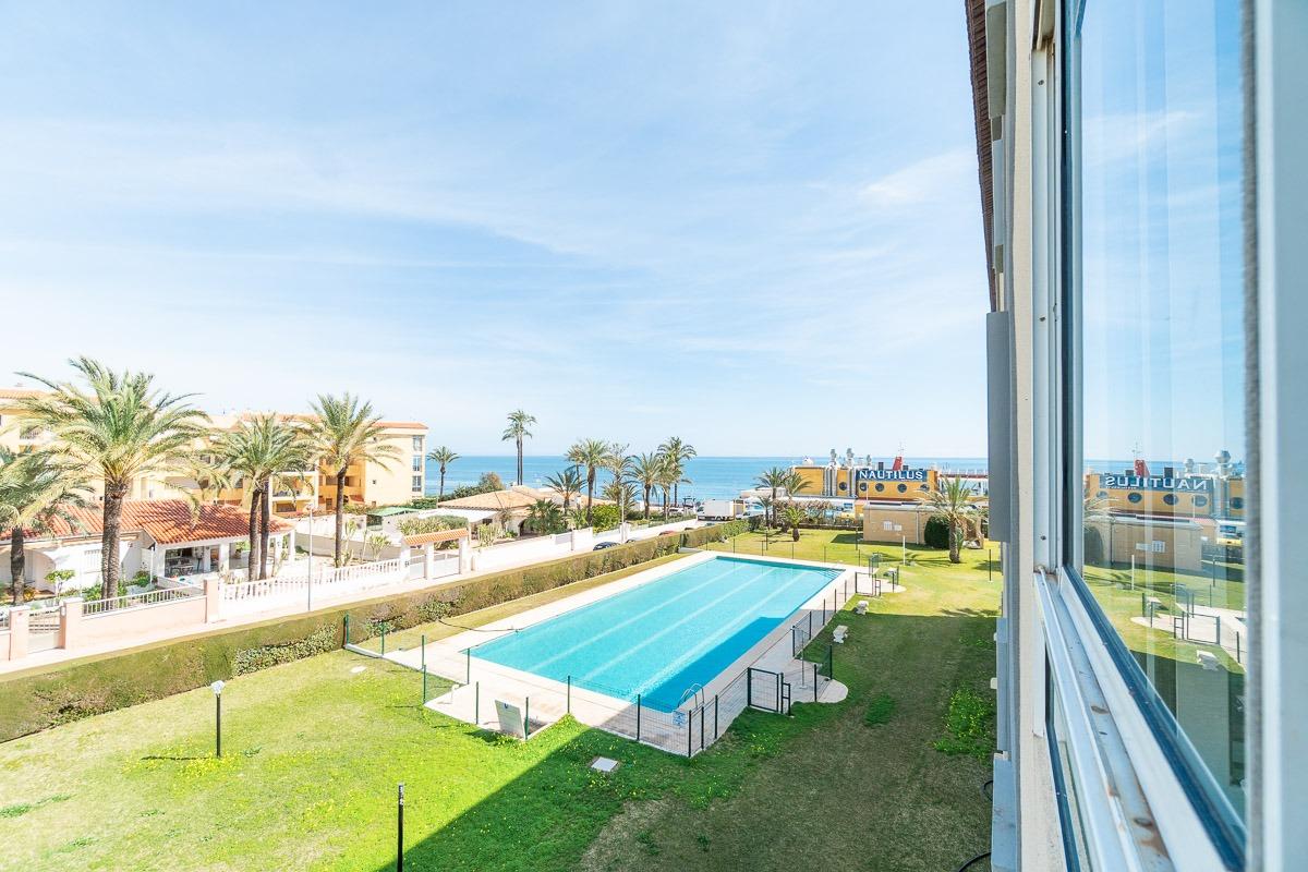 For sale - 2 Bedroom 2 Bathroom Flat in Torrevieja - Rocio del mar  - Alicante