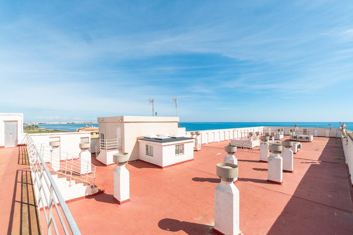 For sale - 2 Bedroom 2 Bathroom Flat in Torrevieja - Rocio del mar  - Alicante
