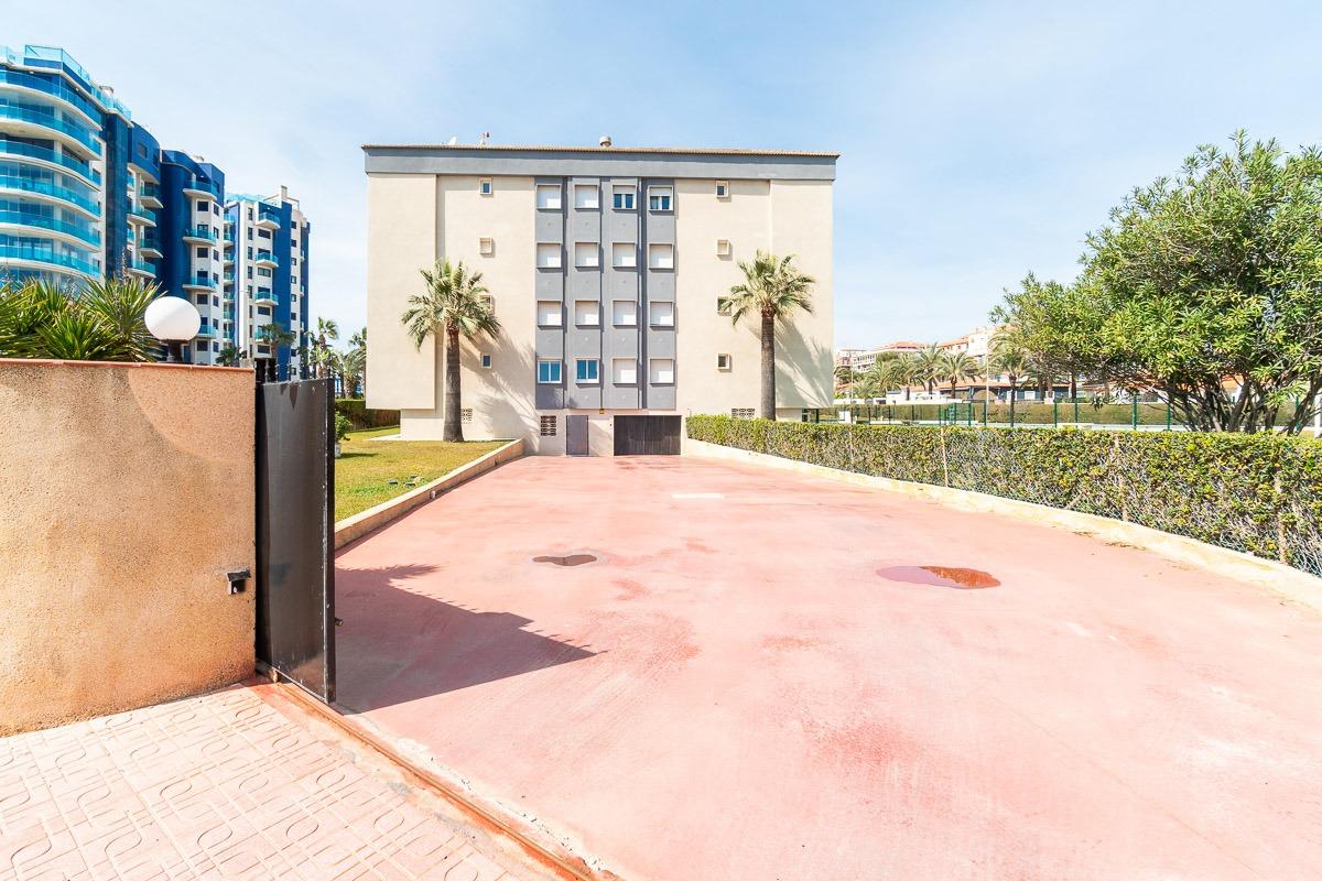 For sale - 2 Bedroom 2 Bathroom Flat in Torrevieja - Rocio del mar  - Alicante