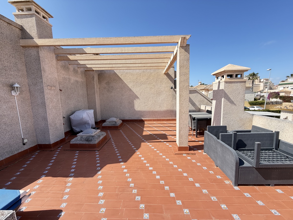 For sale - 2 Bedroom 2 Bathroom Bungalow in Villamartin - , Villamartin, Alicante, Spain - Alicante