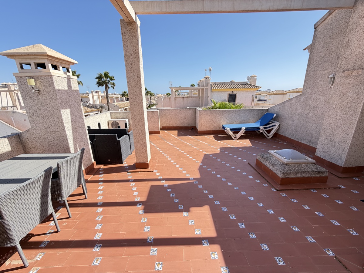 For sale - 2 Bedroom 2 Bathroom Bungalow in Villamartin - , Villamartin, Alicante, Spain - Alicante