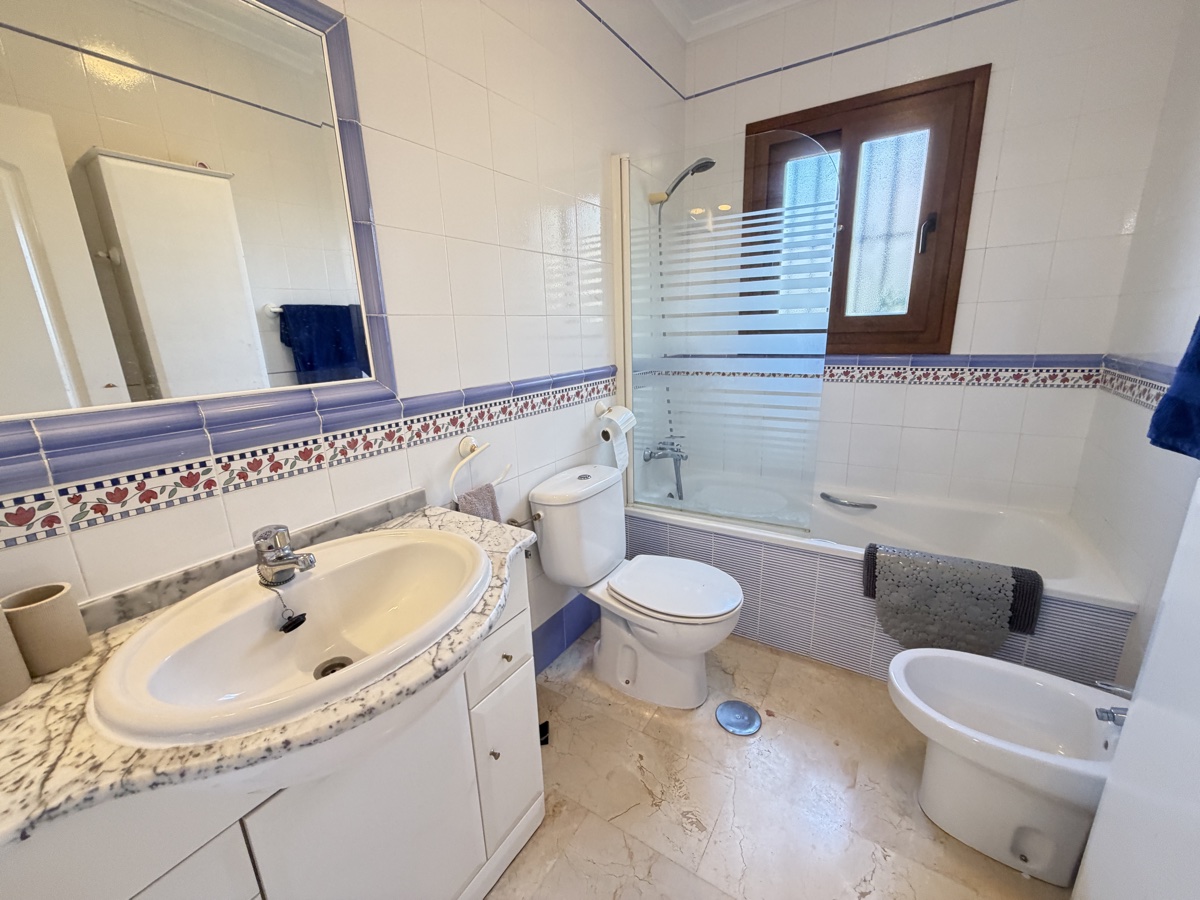For sale - 2 Bedroom 2 Bathroom Bungalow in Villamartin - , Villamartin, Alicante, Spain - Alicante