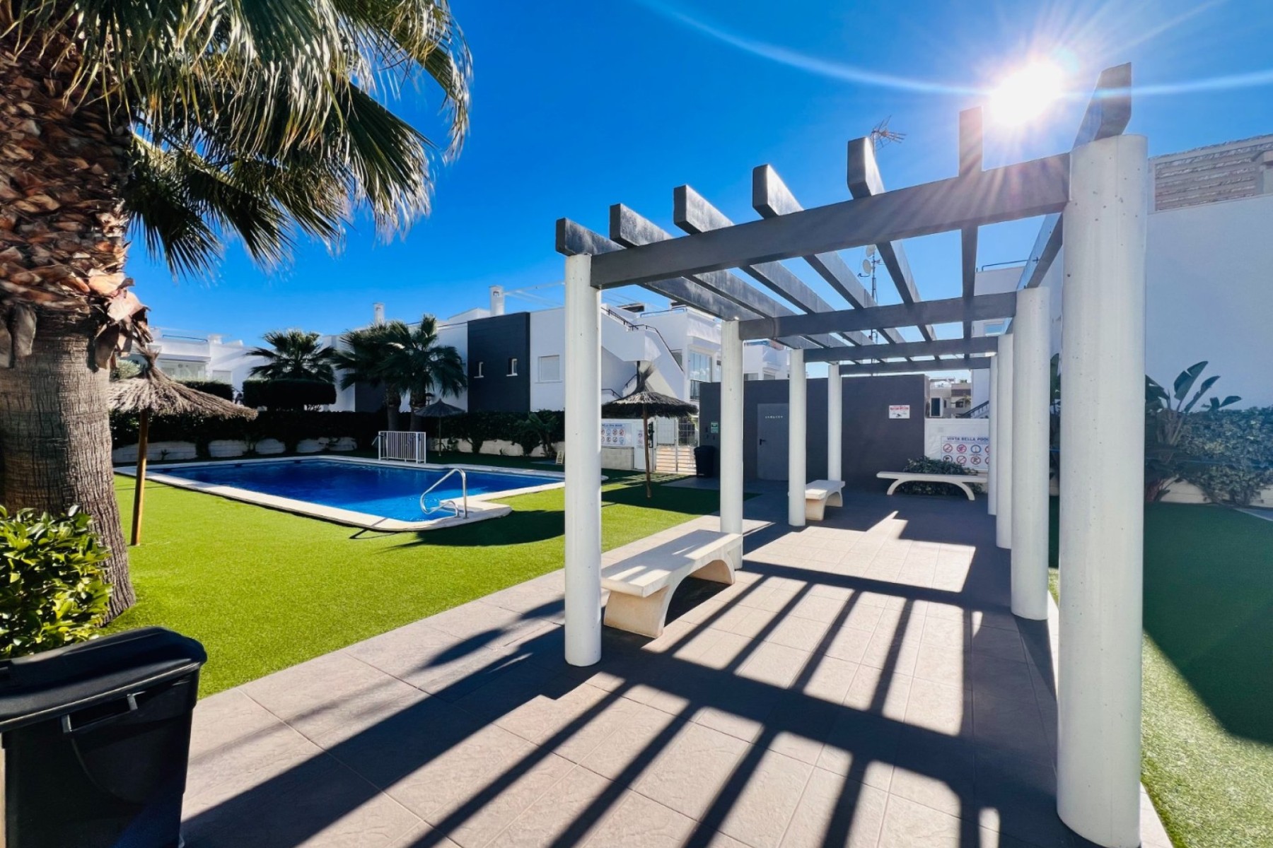 For sale - 2 Bedroom 1 Bathroom Townhouse in Torrevieja - Aguas Nuevas  - Alicante