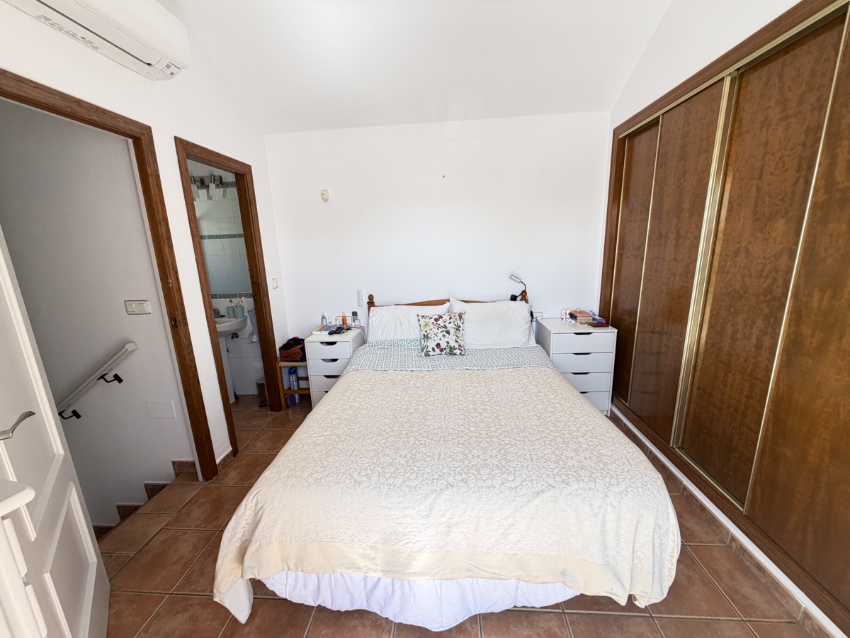 For sale - 4 Bedroom 2 Bathroom Bungalow in La Zenia - , La Zenia, Alicante, Spain - Alicante