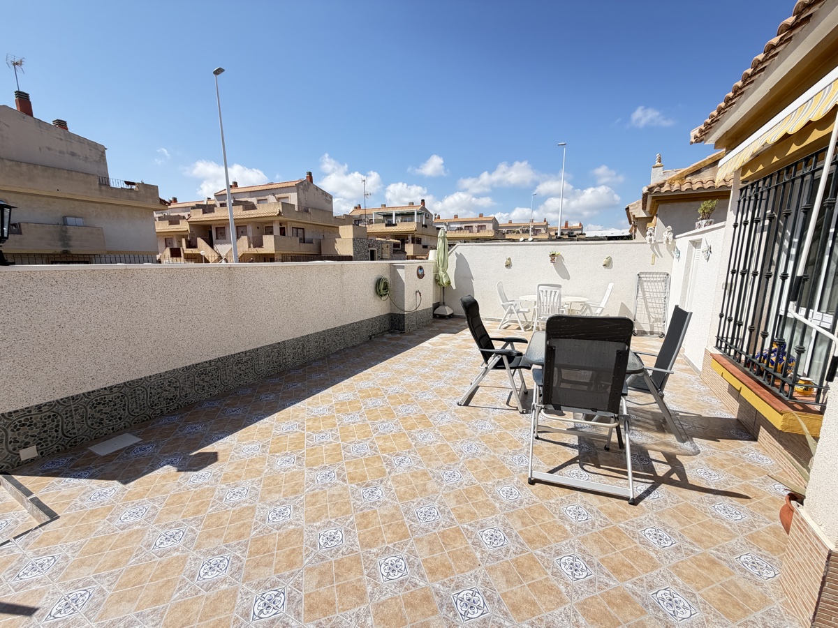 For sale - 4 Bedroom 2 Bathroom Bungalow in La Zenia - , La Zenia, Alicante, Spain - Alicante