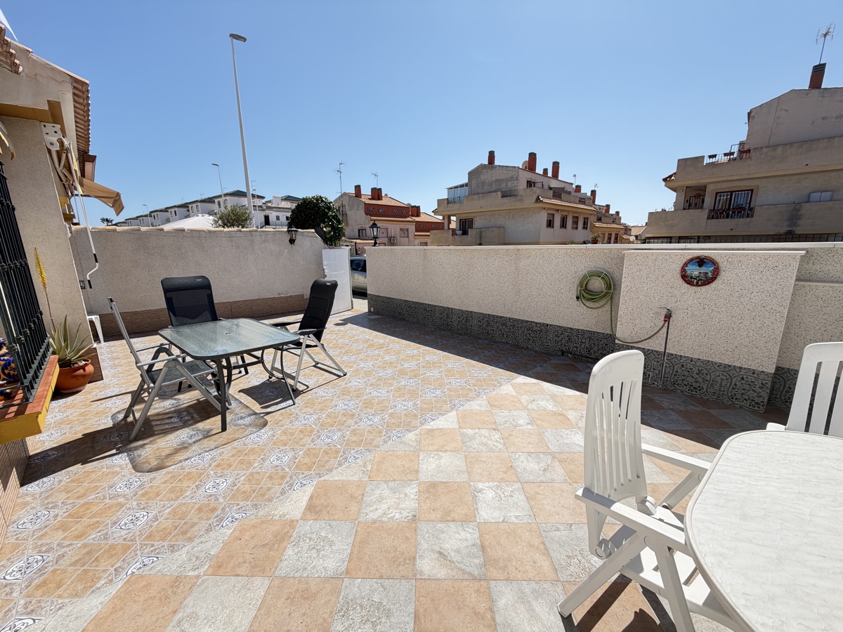 For sale - 4 Bedroom 2 Bathroom Bungalow in La Zenia - , La Zenia, Alicante, Spain - Alicante