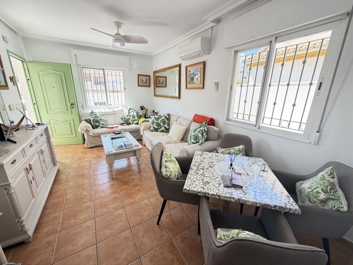 For sale - 4 Bedroom 2 Bathroom Bungalow in La Zenia - , La Zenia, Alicante, Spain - Alicante