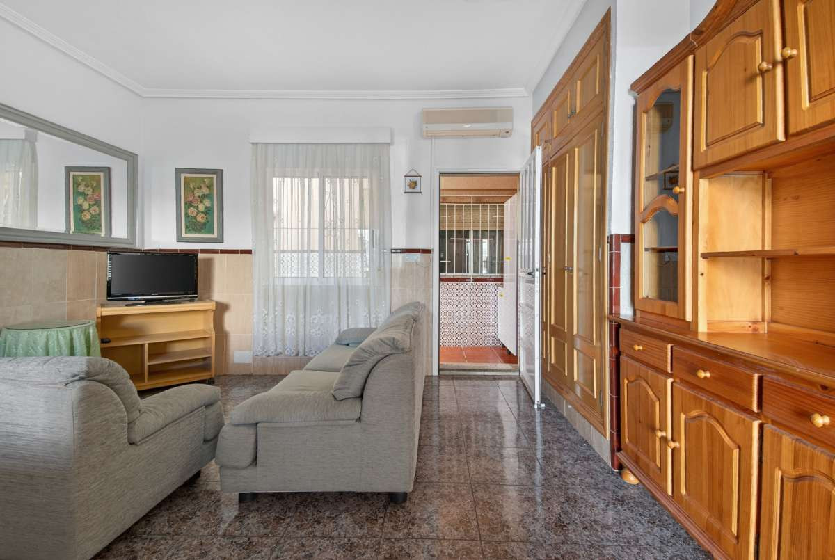 For sale - 5 Bedroom 2 Bathroom House - Detached Villa in San Pedro del Pinatar - Lo Pagan  - Murcia