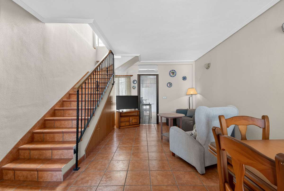 For sale - 5 Bedroom 2 Bathroom House - Detached Villa in San Pedro del Pinatar - Lo Pagan  - Murcia