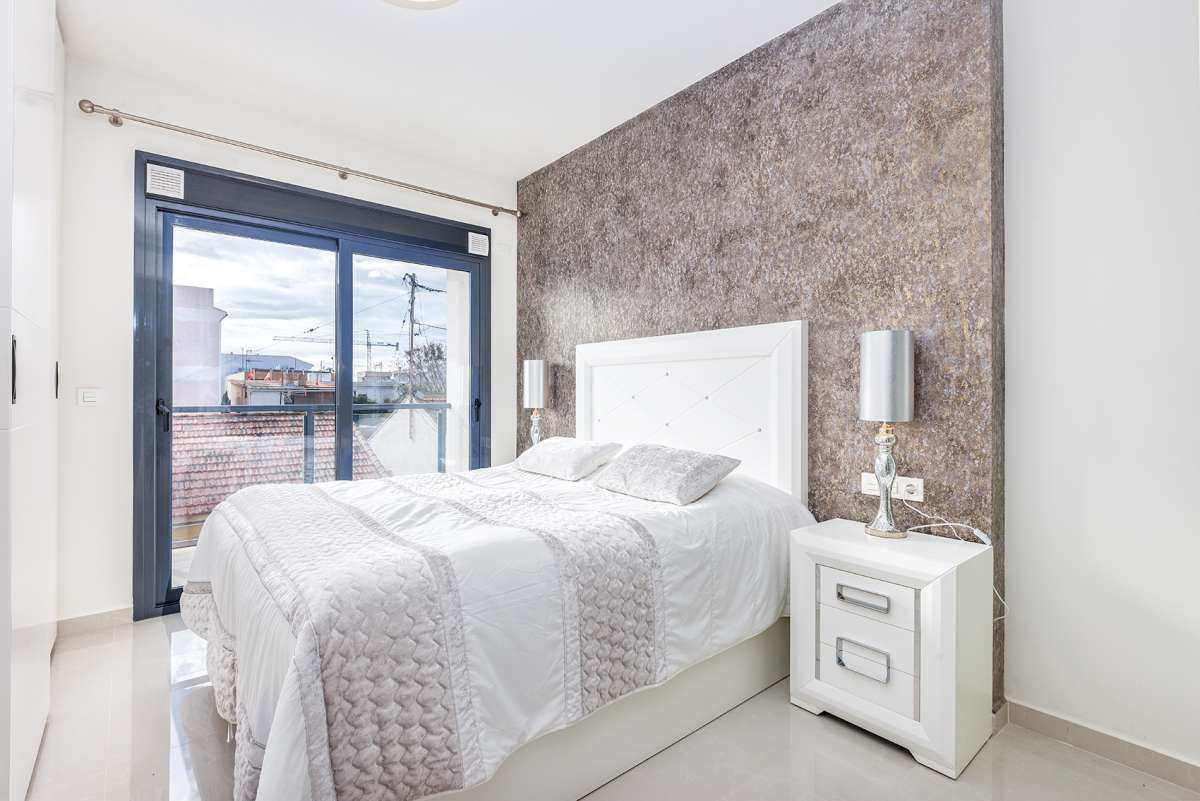 For sale - 2 Bedroom 2 Bathroom Apartment - Middle Floor Apartment in Pilar de la Horadada - Torre de la Horadada  - Alicante
