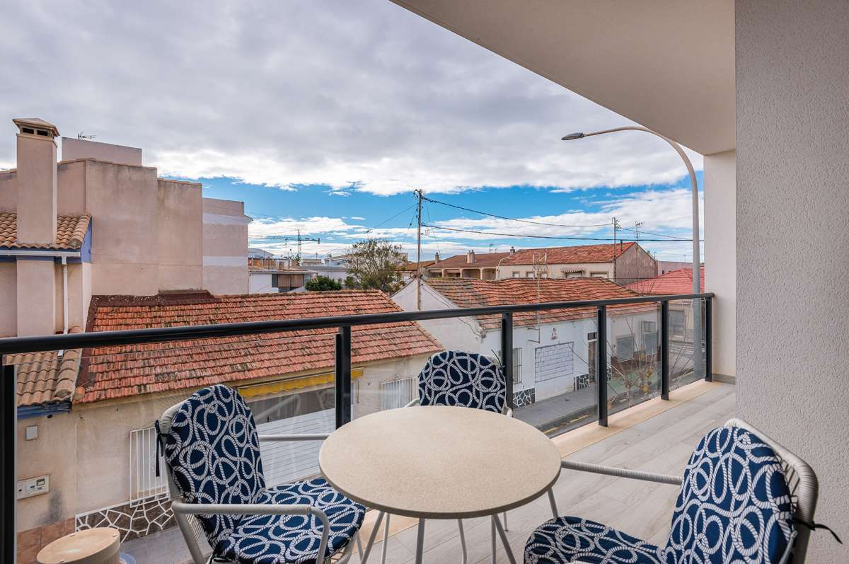 For sale - 2 Bedroom 2 Bathroom Apartment - Middle Floor Apartment in Pilar de la Horadada - Torre de la Horadada  - Alicante