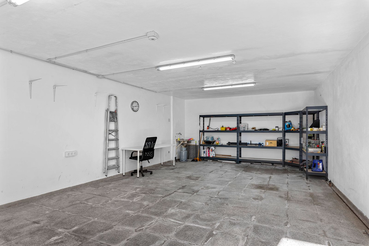 For sale - 5 Bedroom 3 Bathroom House - Detached Villa in Rojales - Ciudad Quesada  - Alicante