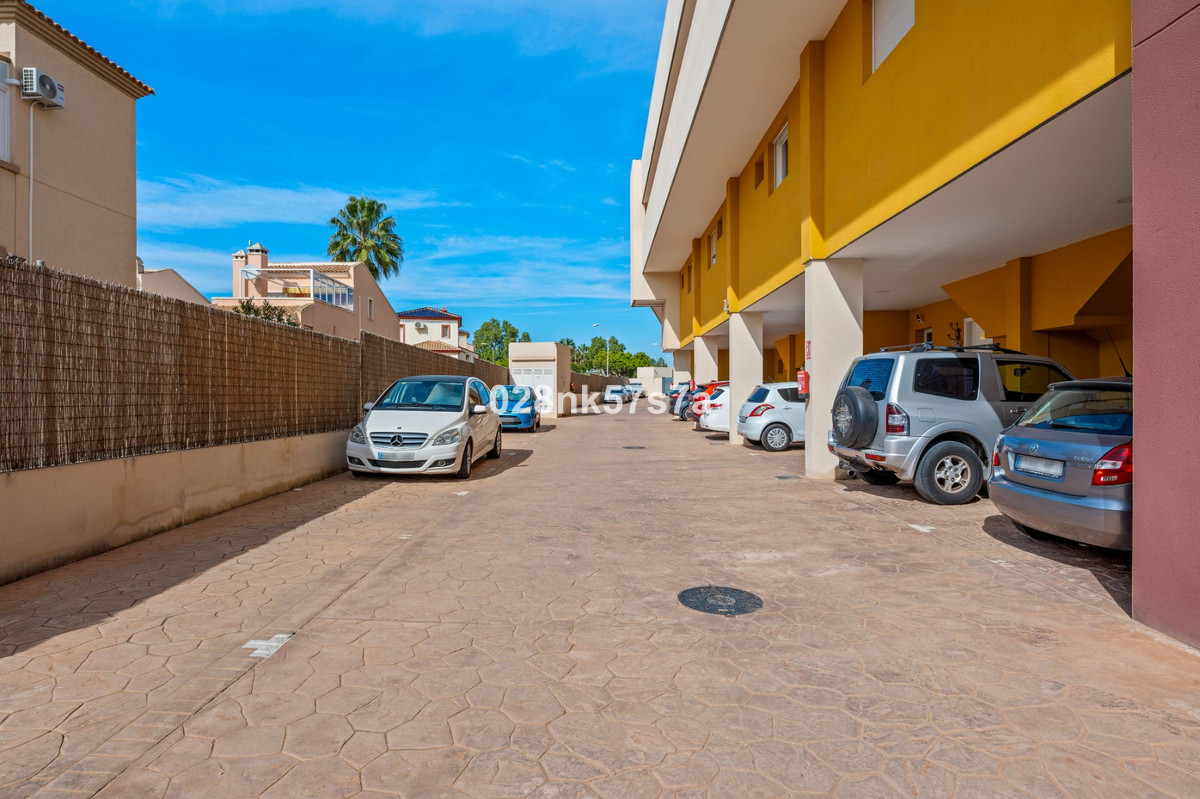 Sold - 2 Bedroom 2 Bathroom Penthouse in Playa Flamenca - Playa Flamenca  - Alicante