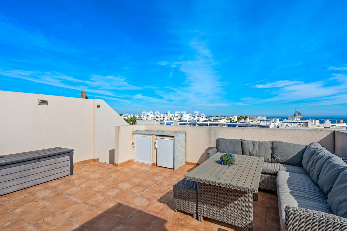 Sold - 2 Bedroom 2 Bathroom Penthouse in Playa Flamenca - Playa Flamenca  - Alicante