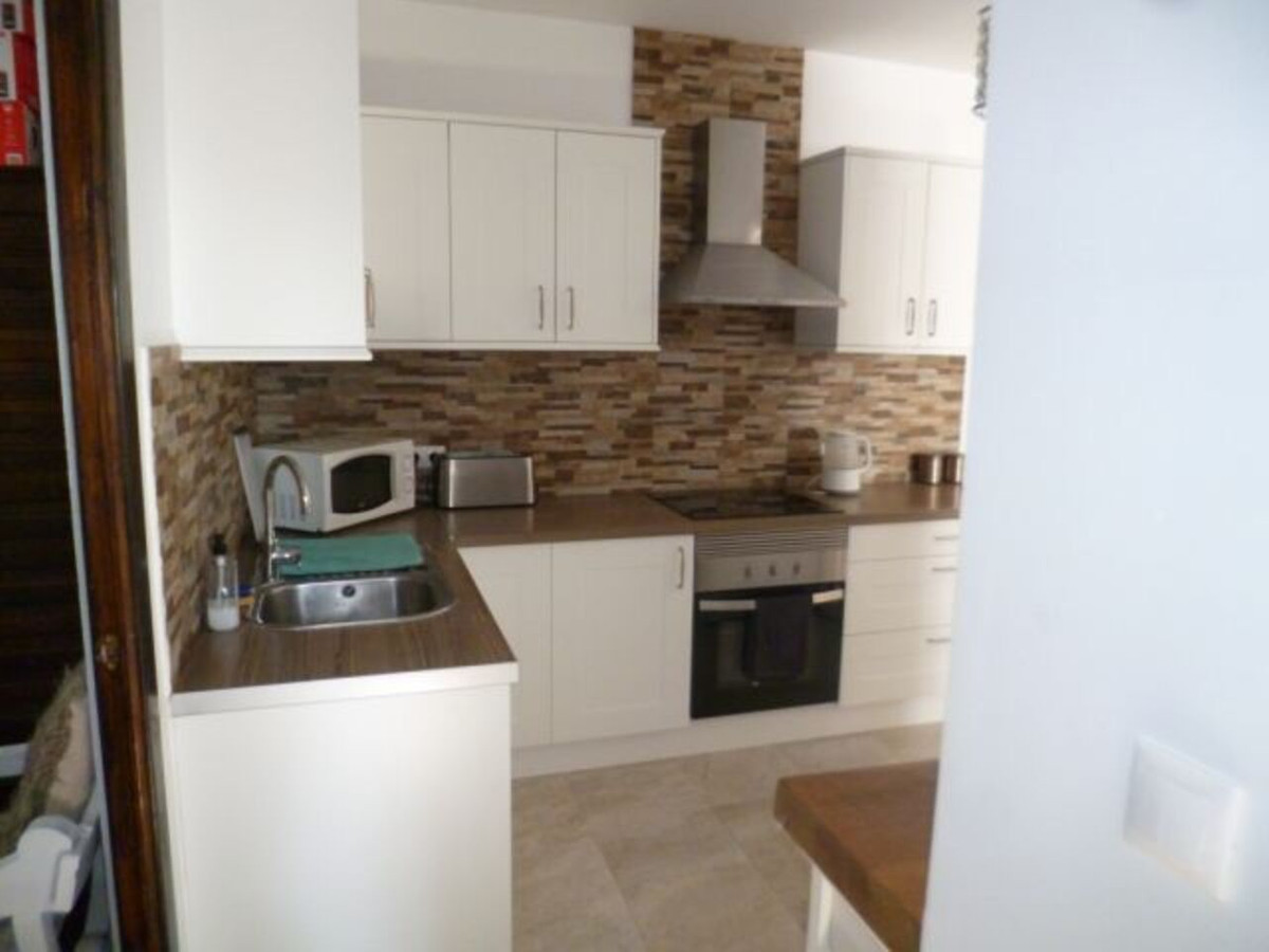 For sale - 5 Bedroom 4 Bathroom House - Detached Villa in Orihuela - Villamartin  - Alicante