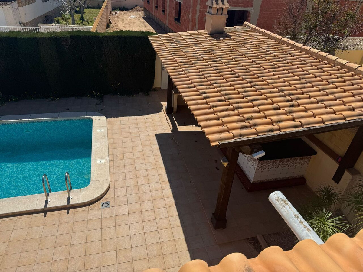 For sale - 4 Bedroom 5 Bathroom House - Detached Villa in Orihuela - La Zenia  - Alicante