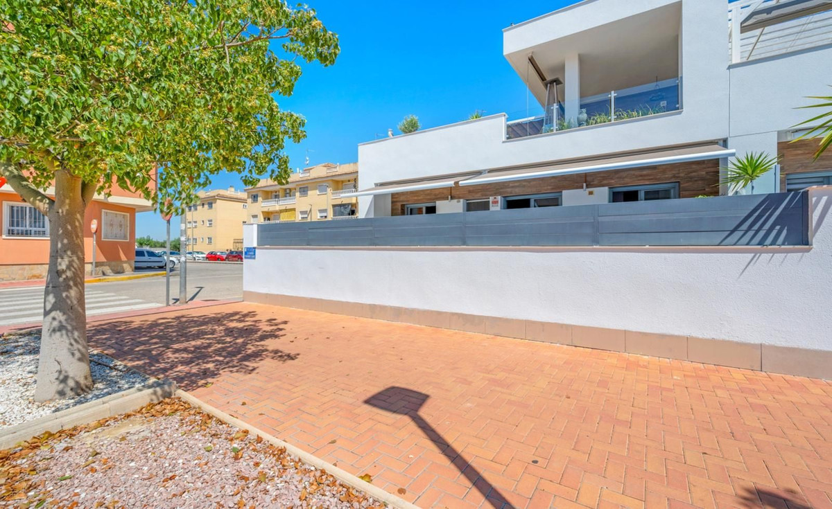 For sale - 3 Bedroom 2 Bathroom House - Townhouse in Rojales - Rojales Centro  - Alicante