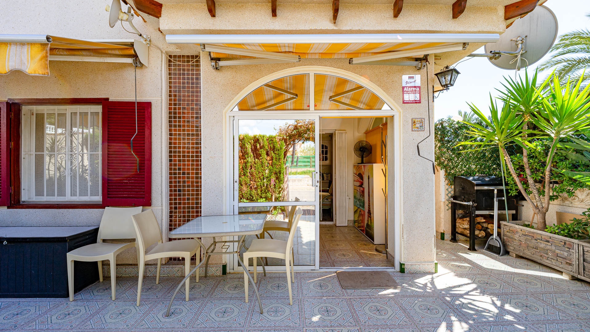 For sale - 2 Bedroom 1 Bathroom Apartament in Punta Prima - Punta Prima  - Alicante