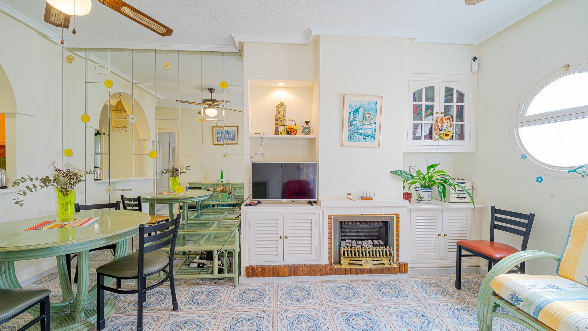 For sale - 2 Bedroom 1 Bathroom Apartament in Punta Prima - Punta Prima  - Alicante