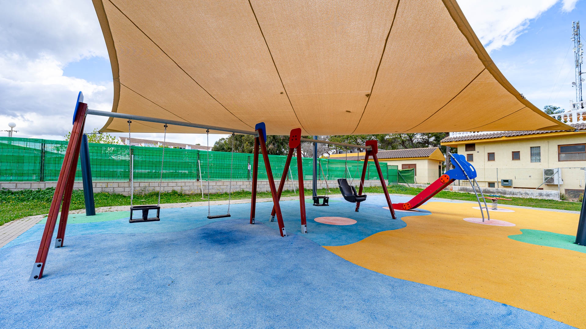 For sale - 2 Bedroom 1 Bathroom Apartament in Punta Prima - Punta Prima  - Alicante