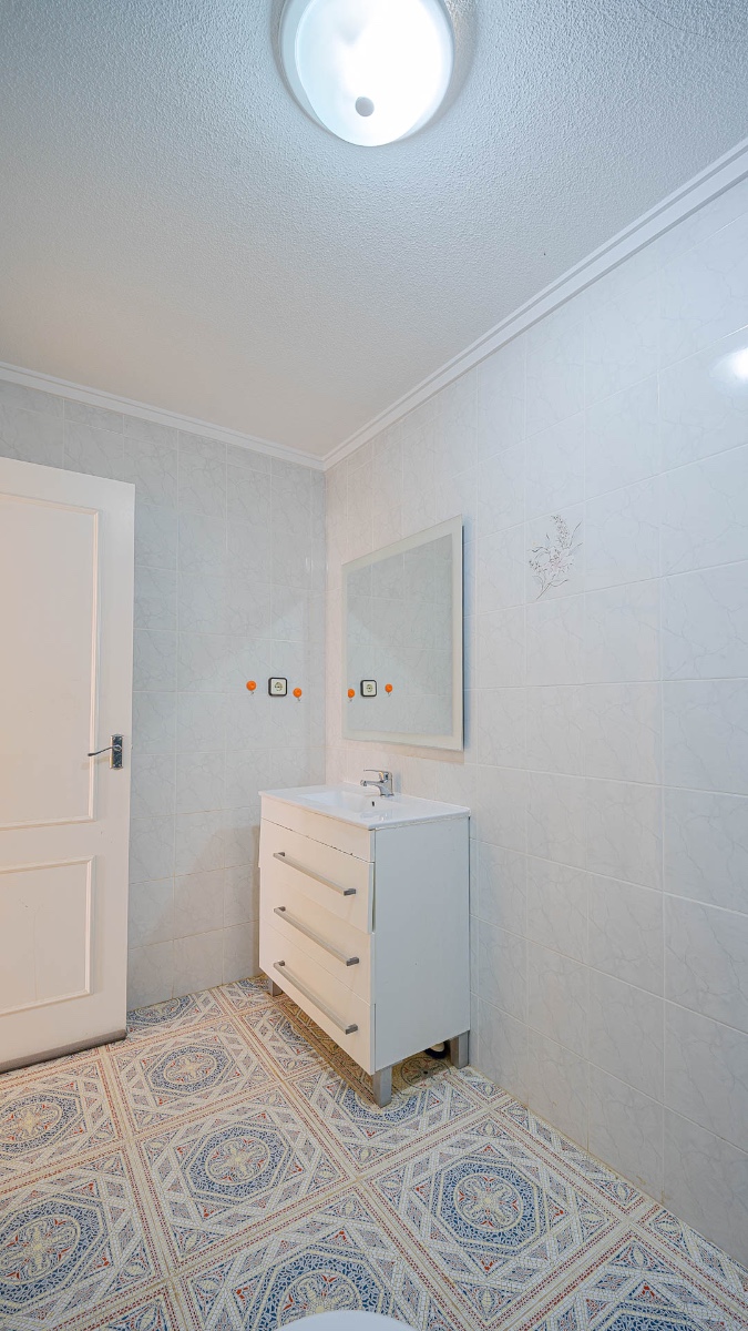 For sale - 2 Bedroom 1 Bathroom Apartament in Punta Prima - Punta Prima  - Alicante