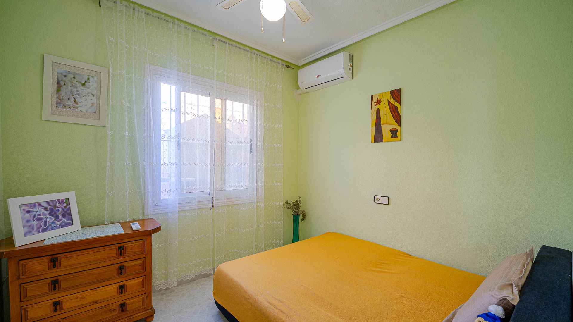 For sale - 2 Bedroom 1 Bathroom Apartament in Punta Prima - Punta Prima  - Alicante