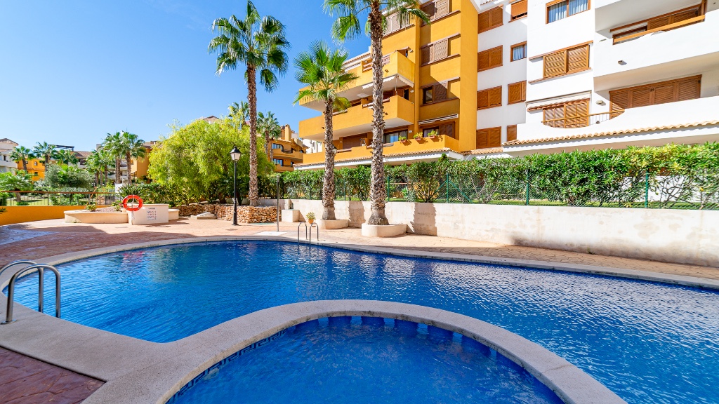 For sale - 2 Bedroom 2 Bathroom Apartament in Punta Prima - Punta Prima  - Alicante