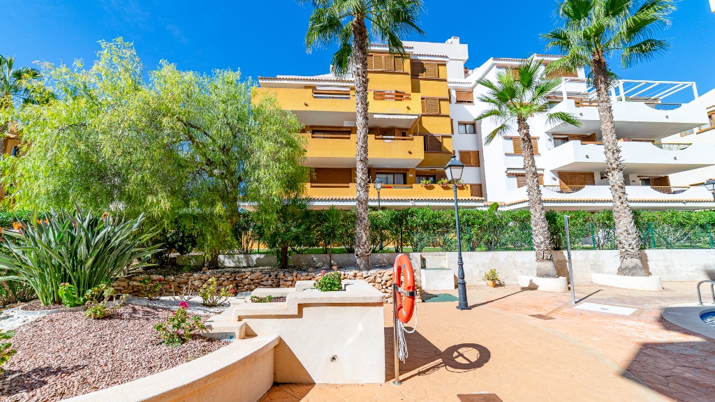 For sale - 2 Bedroom 2 Bathroom Apartament in Punta Prima - Punta Prima  - Alicante