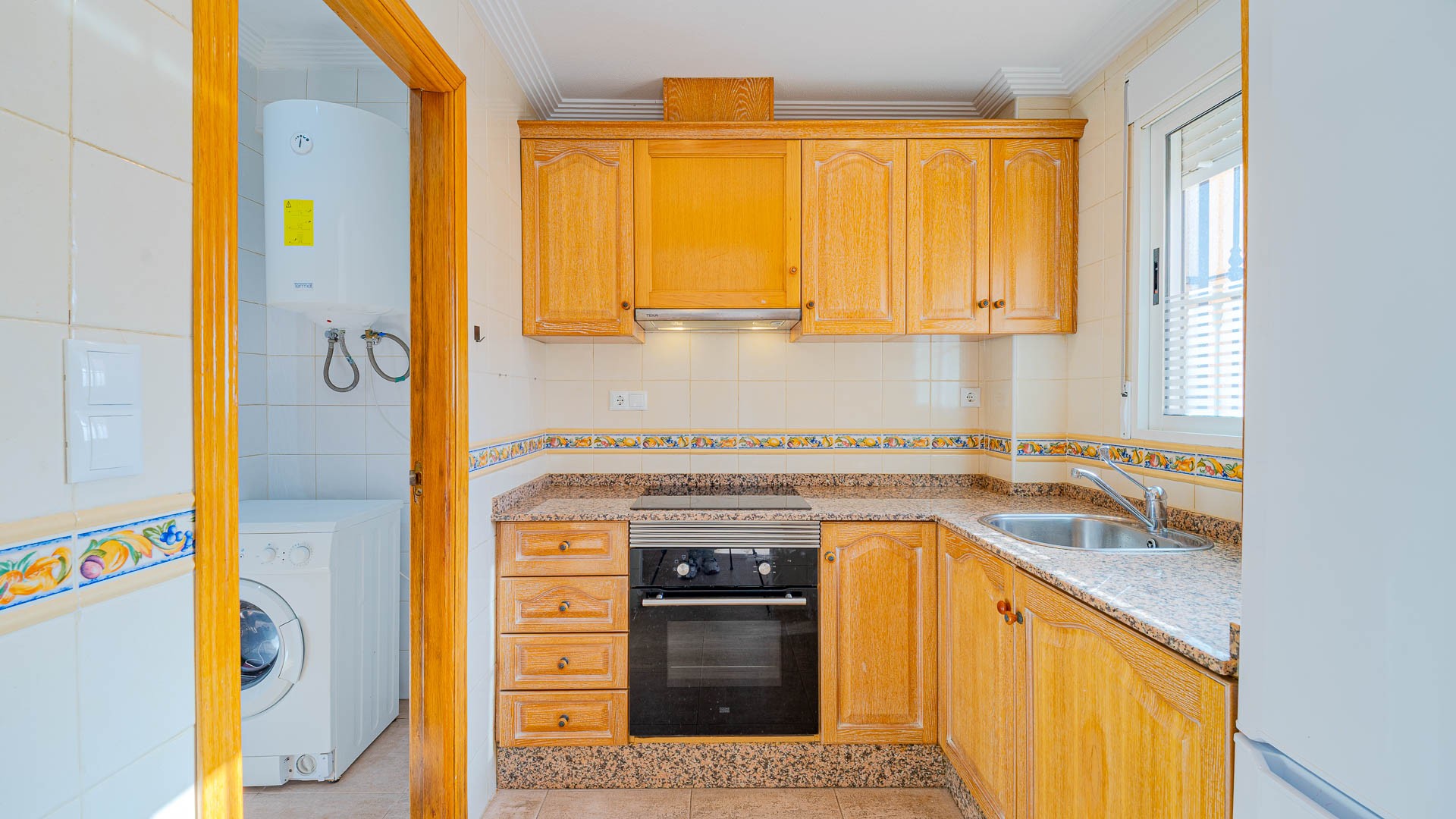 For sale - 2 Bedroom 1 Bathroom Townhouse in Punta Prima - Punta Prima  - Alicante