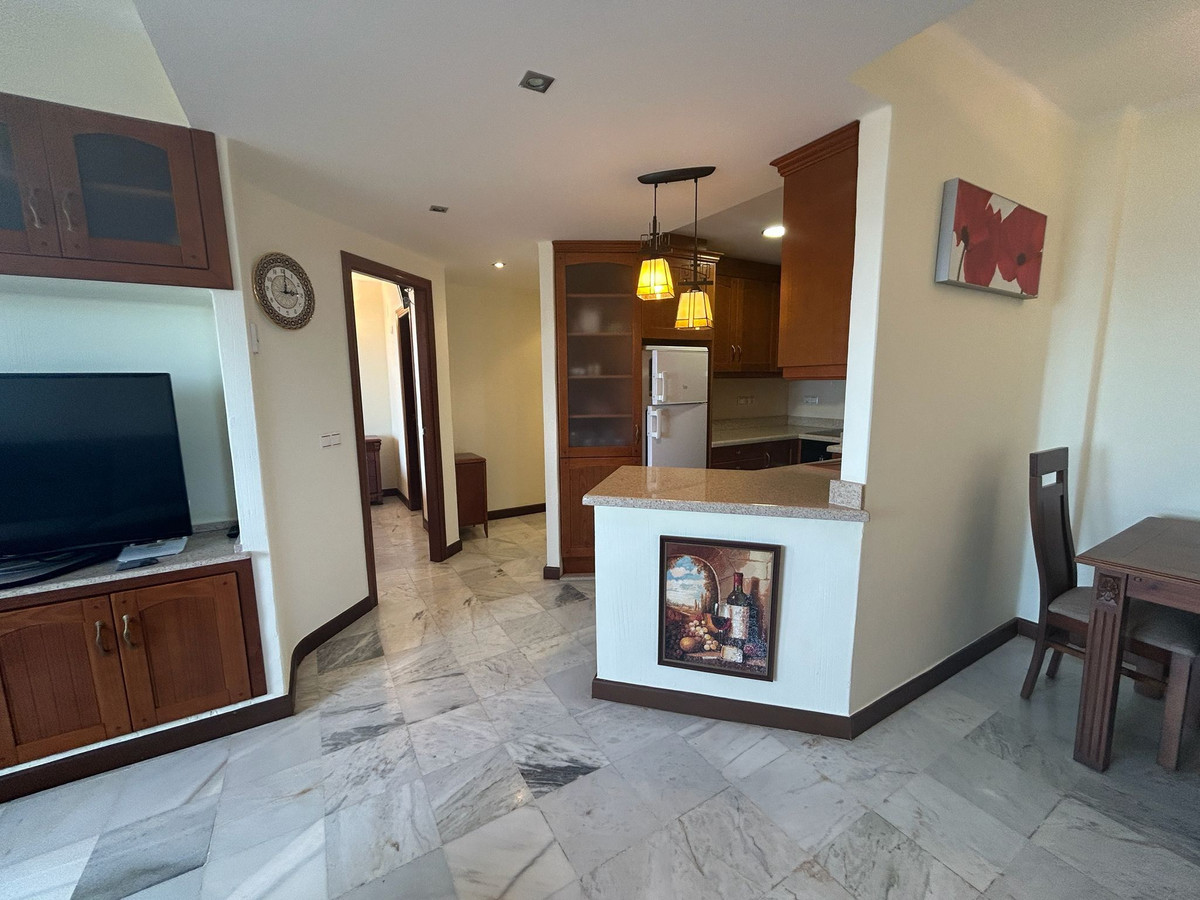 For sale - 3 Bedroom 2 Bathroom Apartment - Middle Floor Apartment in Torrevieja - Torrevieja Centro  - Alicante