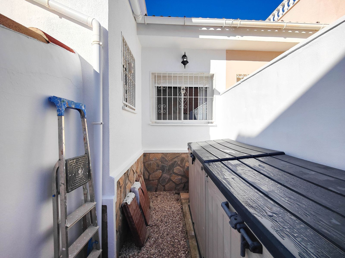 Sold - 2 Bedroom 2 Bathroom House - Detached Villa in Rojales - Ciudad Quesada  - Alicante