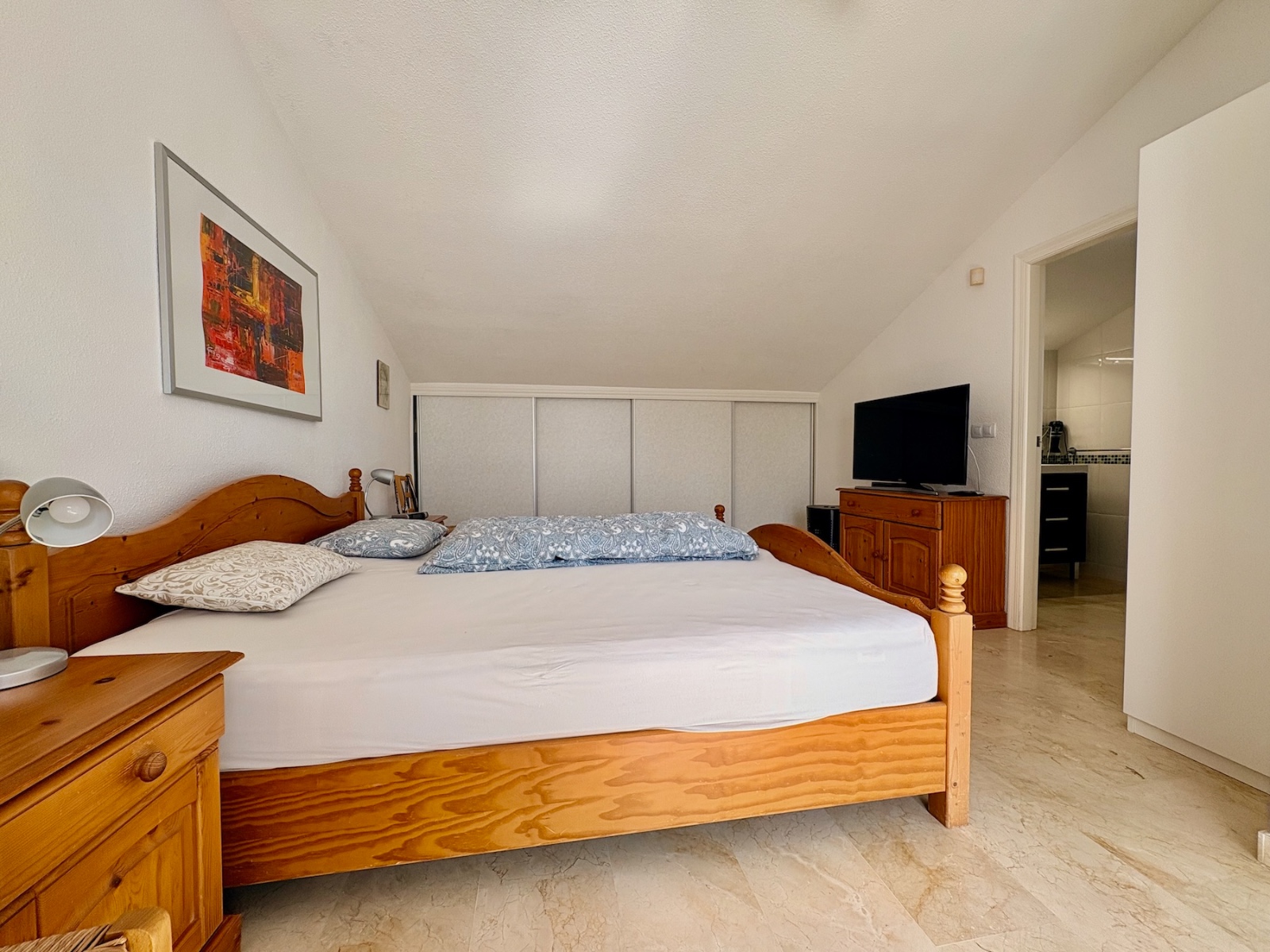 For sale - 3 Bedroom 2 Bathroom Villa in Villamartin - Villamartin  - Alicante