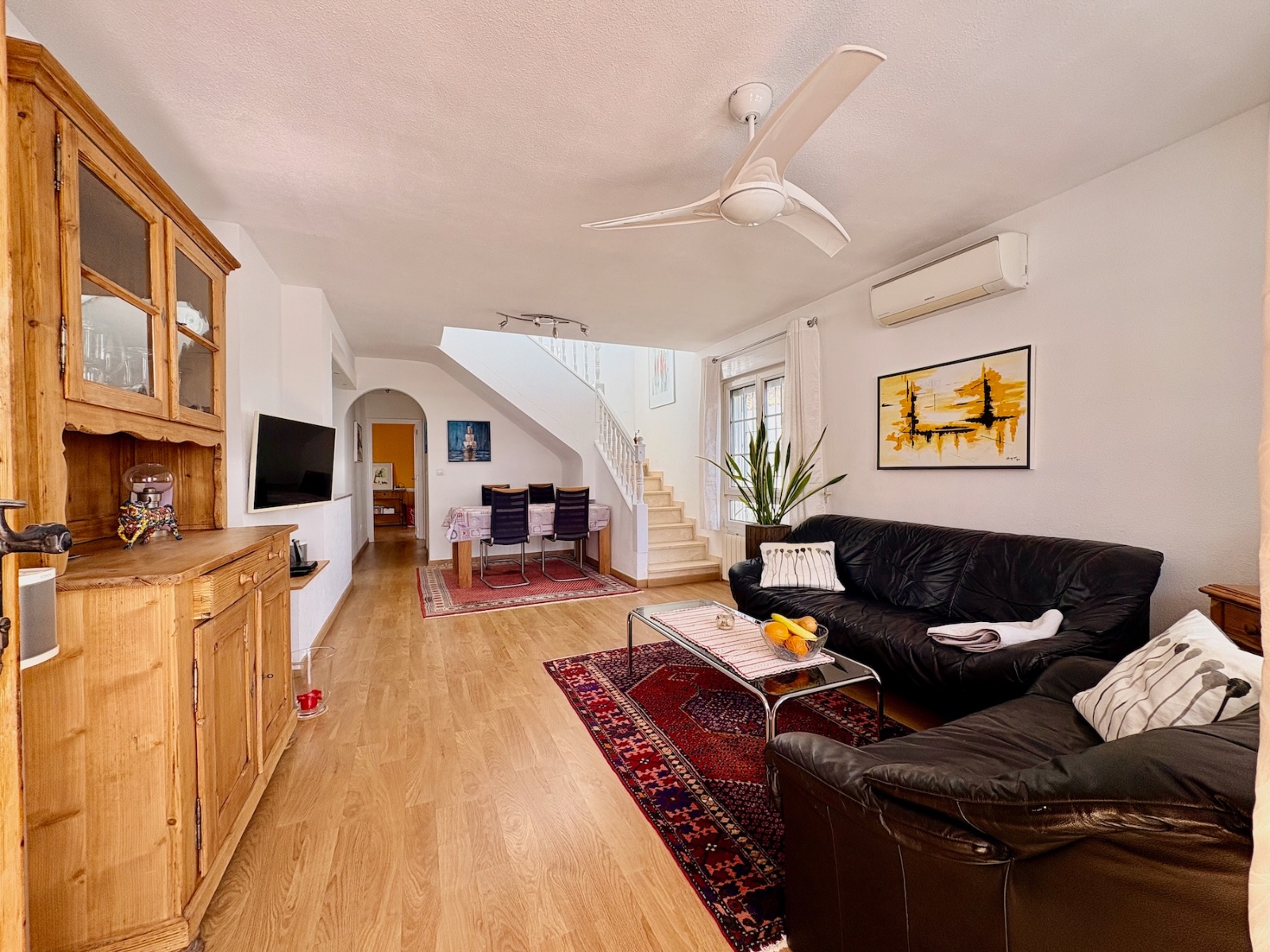 For sale - 3 Bedroom 2 Bathroom Villa in Villamartin - Villamartin  - Alicante