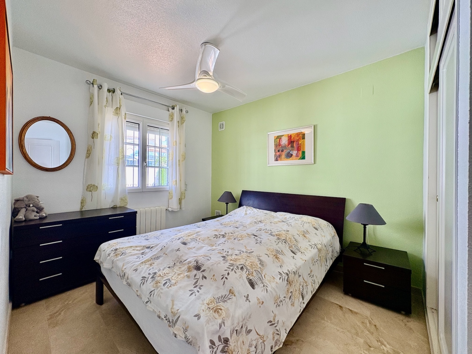 For sale - 3 Bedroom 2 Bathroom Villa in Villamartin - Villamartin  - Alicante