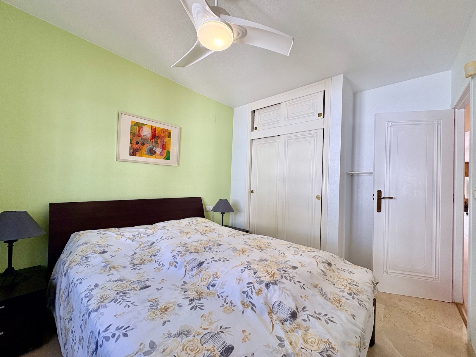 For sale - 3 Bedroom 2 Bathroom Villa in Villamartin - Villamartin  - Alicante