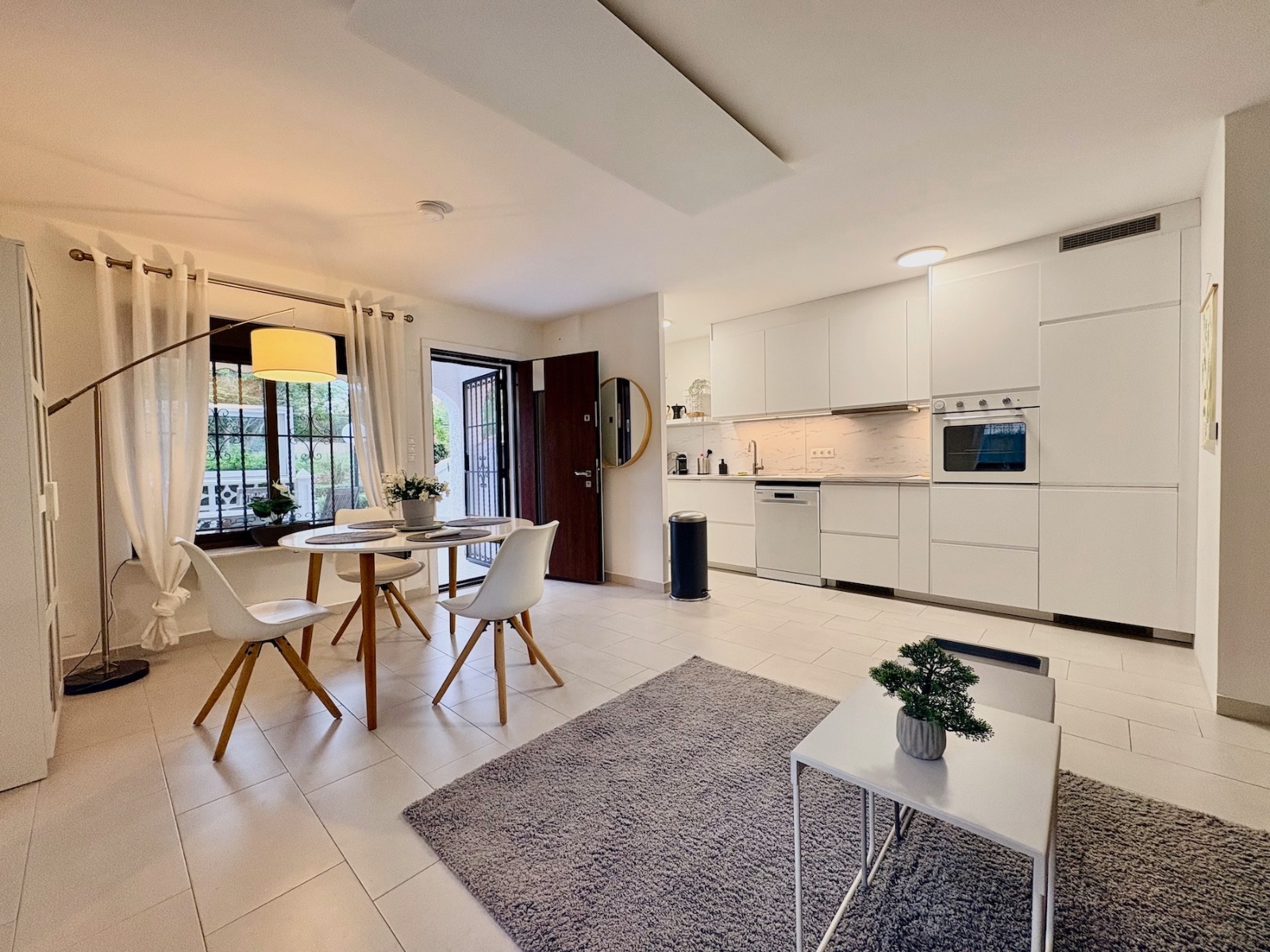 For sale - 4 Bedroom 2 Bathroom Townhouse in Cabo Roig - Cabo Roig  - Alicante